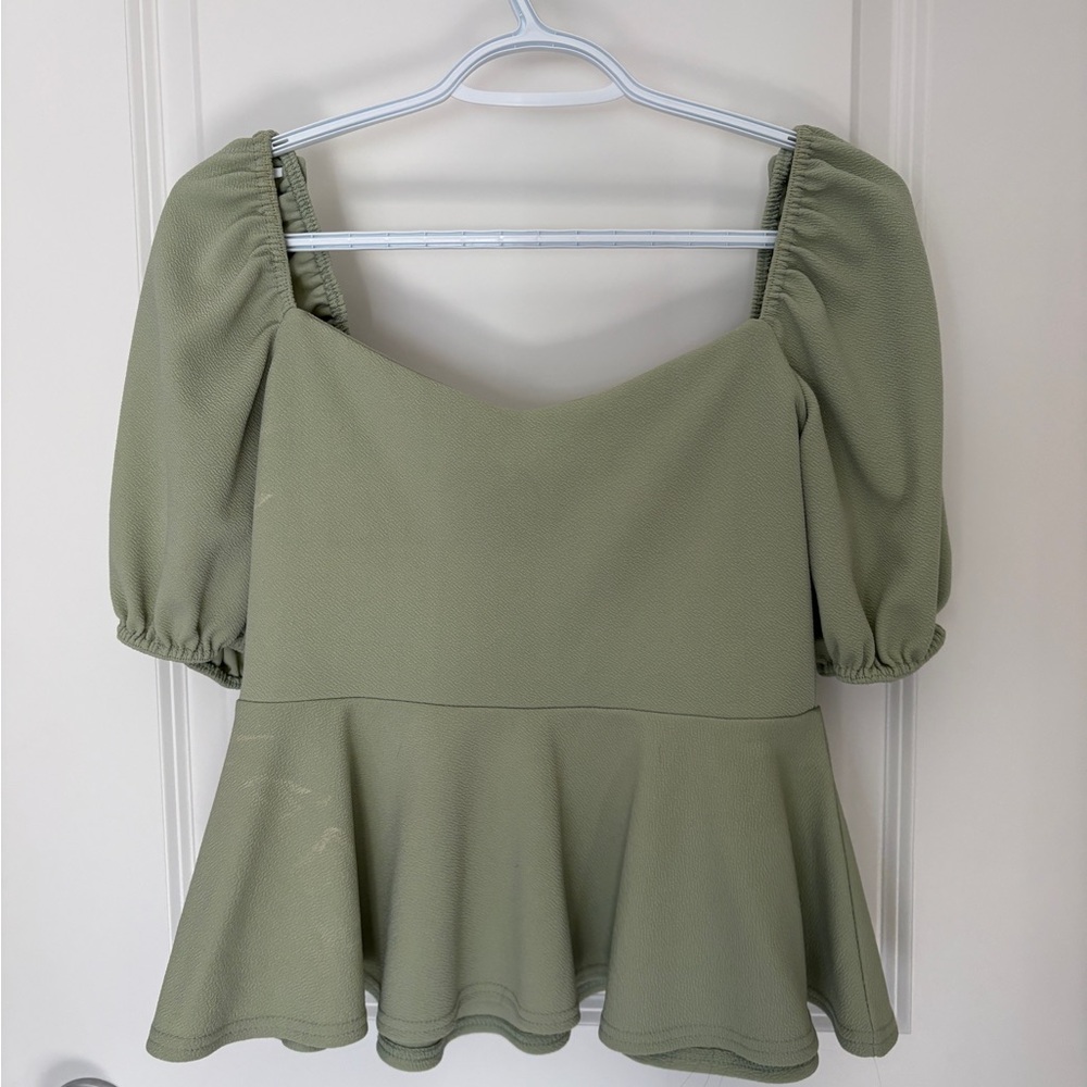 Elegant Green Puff Sleeve peplum Top